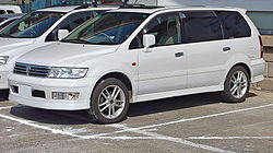 Mitsubishi Chariot Grandis (Japan)