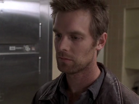 Nate Fisher - Six Feet Under (Season 1, Episode 1).png