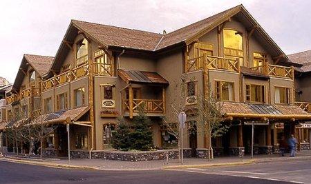 Brewster's Mountain Lodge - Banff