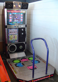 Dance Dance Revolution Solo 2000 arcade machine.jpg