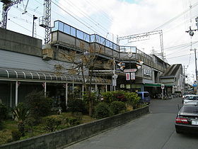 Kintetsu Onji station 01.jpg