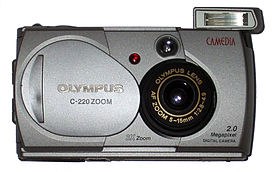 Olympus C-220 Zoom